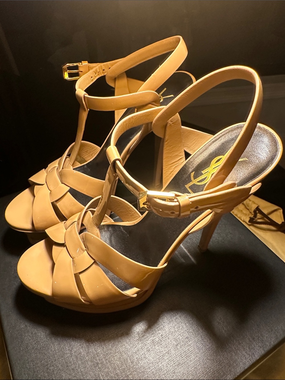 Saint Laurent Tan Leather Knotted T-Strap Heels - Picture 4 of 4